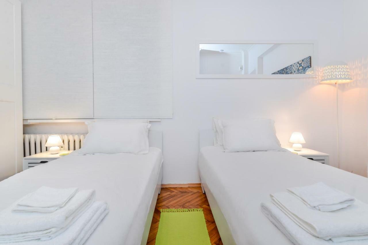 The Charming - One Bedroom By Flat Mаnager Apartment *