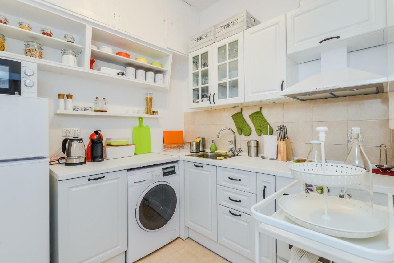 The Charming - One Bedroom By Flat Mаnager Apartment *